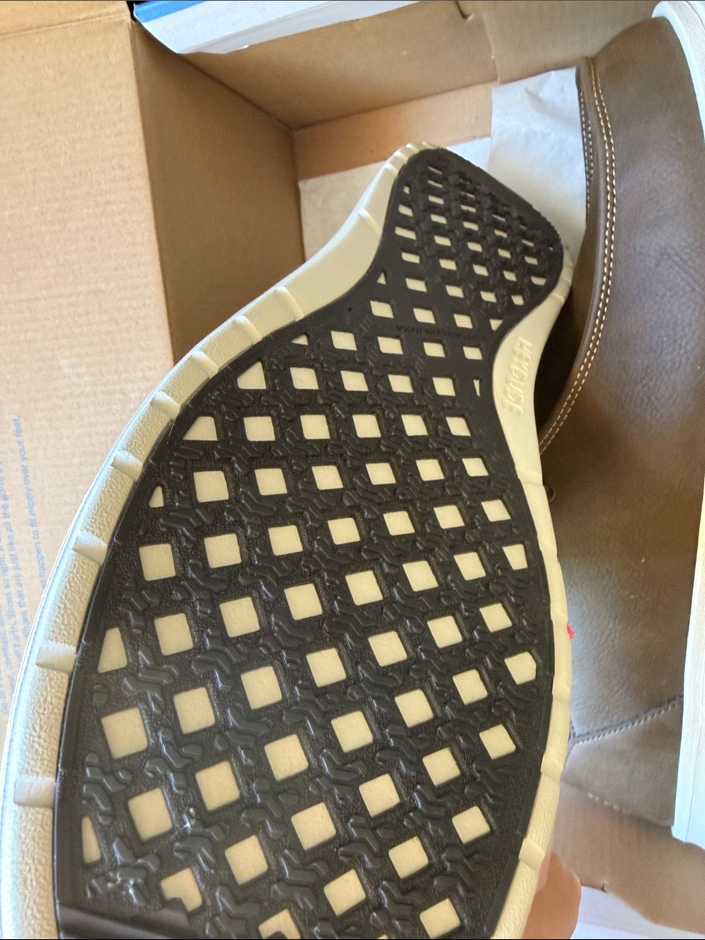 Hey Dude man’s size 13 brown shoes - Picture 6 of 6